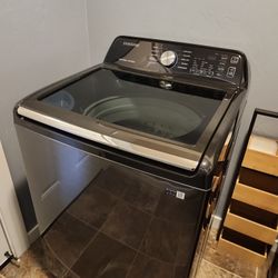 Brand New Samsung Washer and Electric Dryer Set 