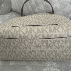 MK Purse