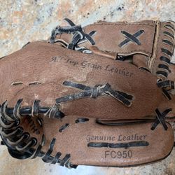 Glovesmith Geniune Leather Youth Baseball Mitt Glove
