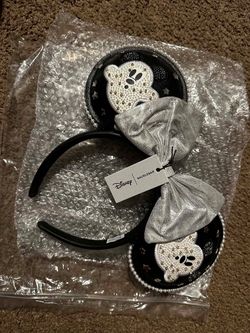NWT 2025 Viral Disney BaubleBar Ghost Halloween Ears