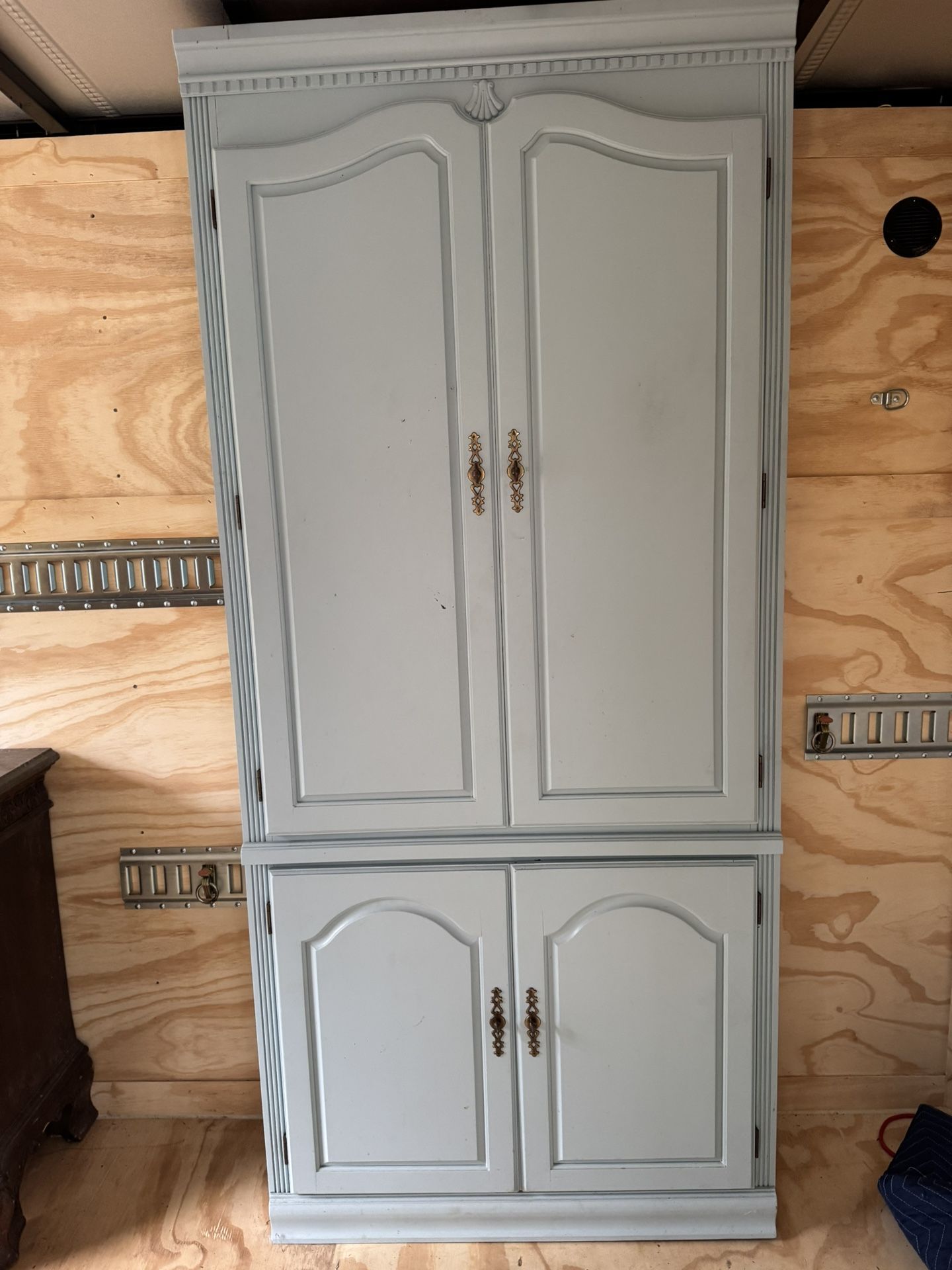 Armoire