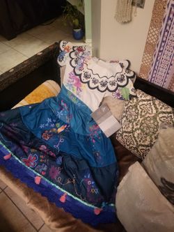 Brand New Encanto Dress 9 /10 Years