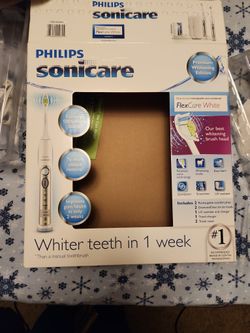 READ DESCRIPTION BEFORE ASKING ANY QUESTIONS Brand New Philips Sonicare 4 Cases , 2 Chargers,  1 UV Sanitizer And Charger 