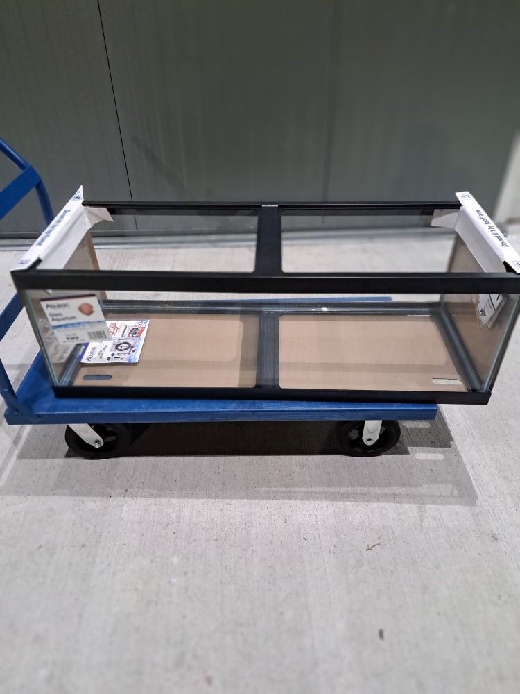 Fish Tank Aqueon 60 Gallon Breeder