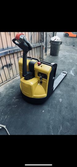 Yale Electric Pallet Jack 24volts