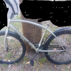 3  Bikes For Sale (2  Huffy Mountain  1 Seachange Beach Cruiser