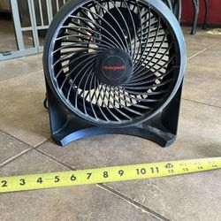 Honeywell Table Fan 