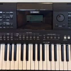Yamaha PSR-E463 Touch Response Portable Keyboard (Open Box, Mint Condition!)