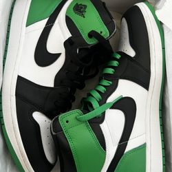 Jordan 1 OG “Lucky green” Size 12