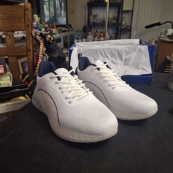 "BRAND NEW" Jerko Men's Athletic Sneakers For Lightweight Running, Walking & Gym White Size 10
