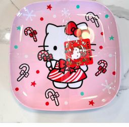 Hello Kitty Christmas Plates
