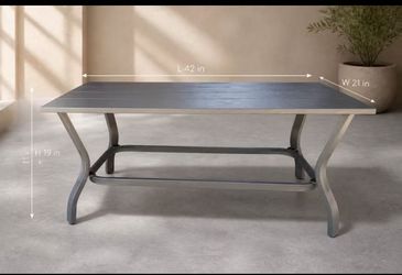 Outdoor coffee table