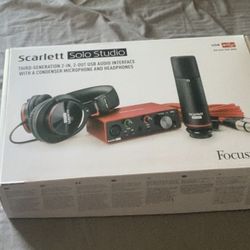 Scarlett  Focusrite 2i2 3rd Generation Studio Pack
