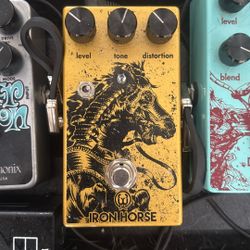 Iron Horse Distortion Pedal