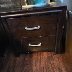 King Size bedroom set comes with all this.