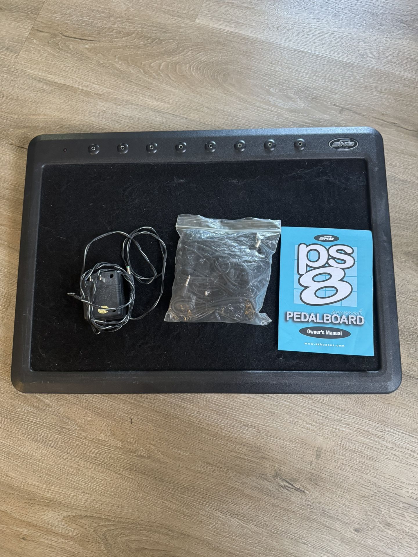 SKB PS-8 Pedal Board