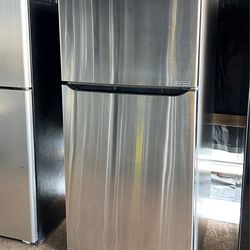 33W” 68H”LG  stainless steel fridge : todo le funciona perfecto