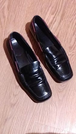 Women's Gucci Black loafers Sz 9