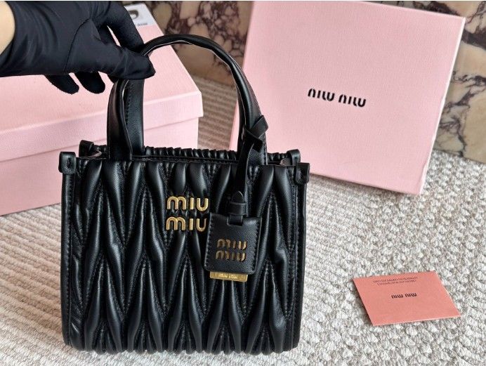 miumiu new small shopping bag