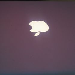 Macbook Pro , Iphone 14 Plus ,Iphone 15 