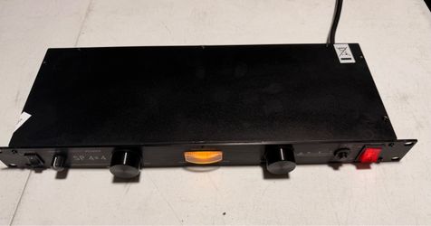 ART SP4x4 Metered Power Distribution System 1800W