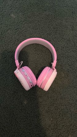 Hello kitty headphones