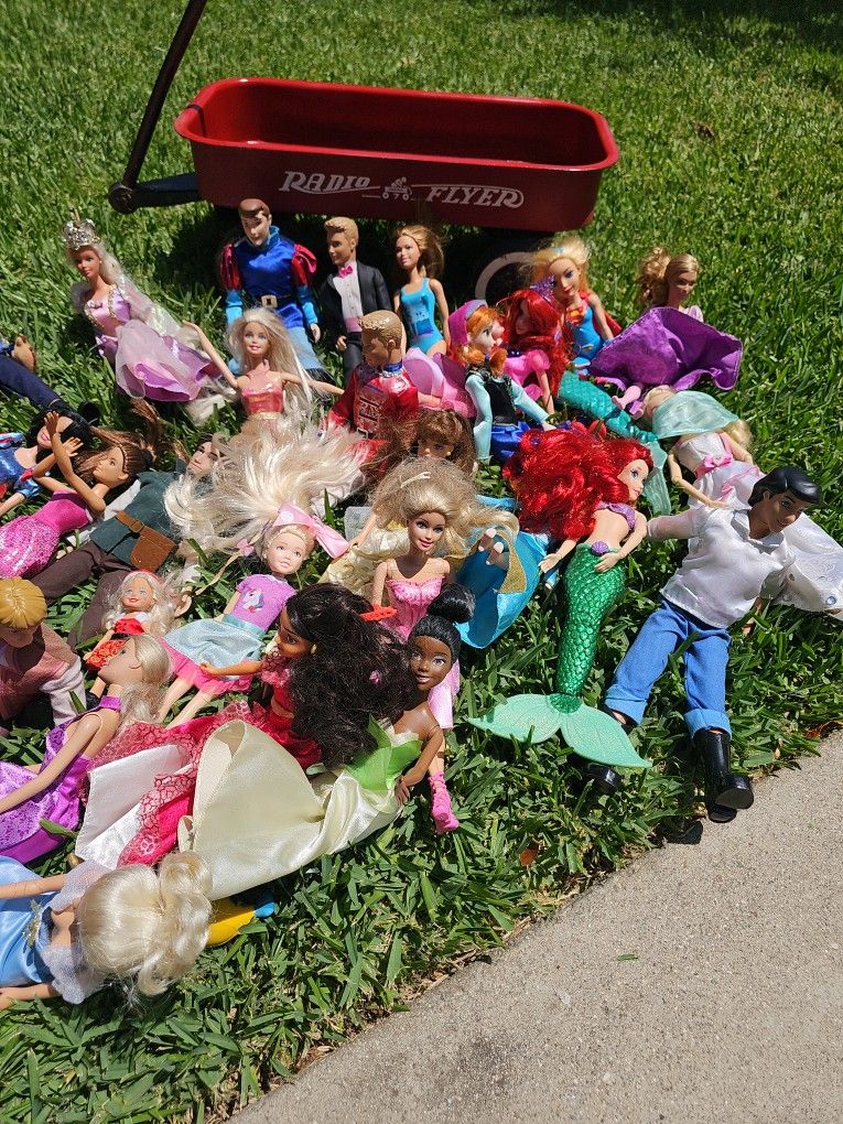 Barbie  Ken Barbie Collection 36 Dolls Vintage  400 