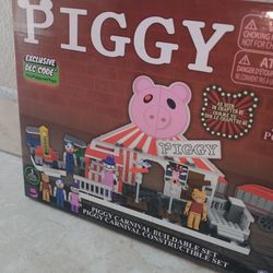 Lego Piggy Carnival Building Set in Original Retail Box 356 pieces Ages 6+  Like New Condition $8 pickup Kissimmee 34758 for Sale in Kissimmee, FL -  OfferUp