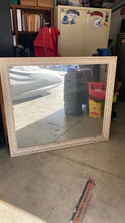 Vanity mirror