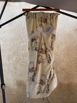 Disney Winnie the Pooh cream & tan blanket