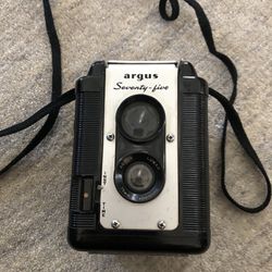 Vintage Argus Seventy-Five TLR 620 Film Camera