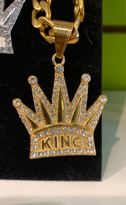Stainless steel KING Charm and Cuban Link Chain Set