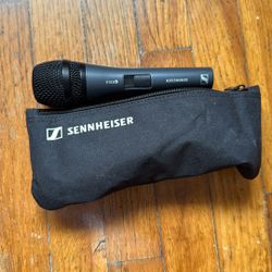 Microphone