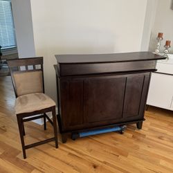 Walk up Bar And Chair