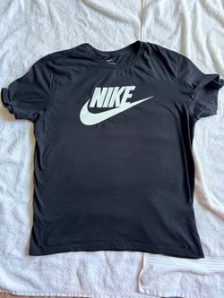NIKE TEE SHIRT size L
