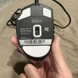 Razer Naga X - Computer Mouse
