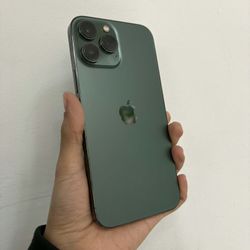 IPhone 13 Pro Max 128GB UNLOCKED! 