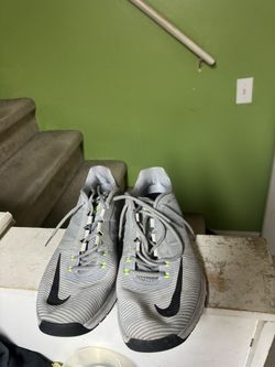 Nike Men’s Size 11 Training Shoes