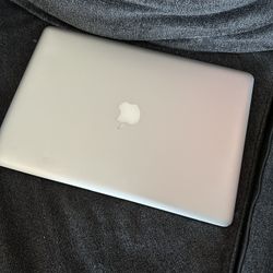 MacBook Pro (15 inch,early 2011)