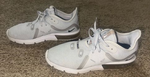 Women’s Nike Air Max Sequent 3 Size 8