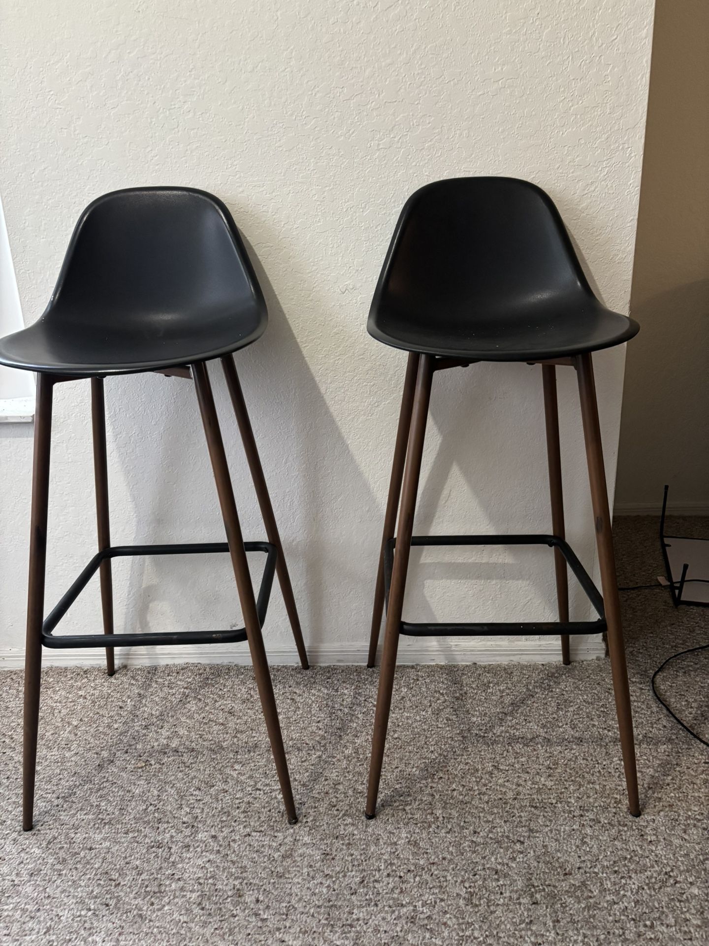 2 Modern Style Bar Stools