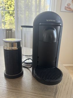 Nespresso Virtuo Coffee Maker 
