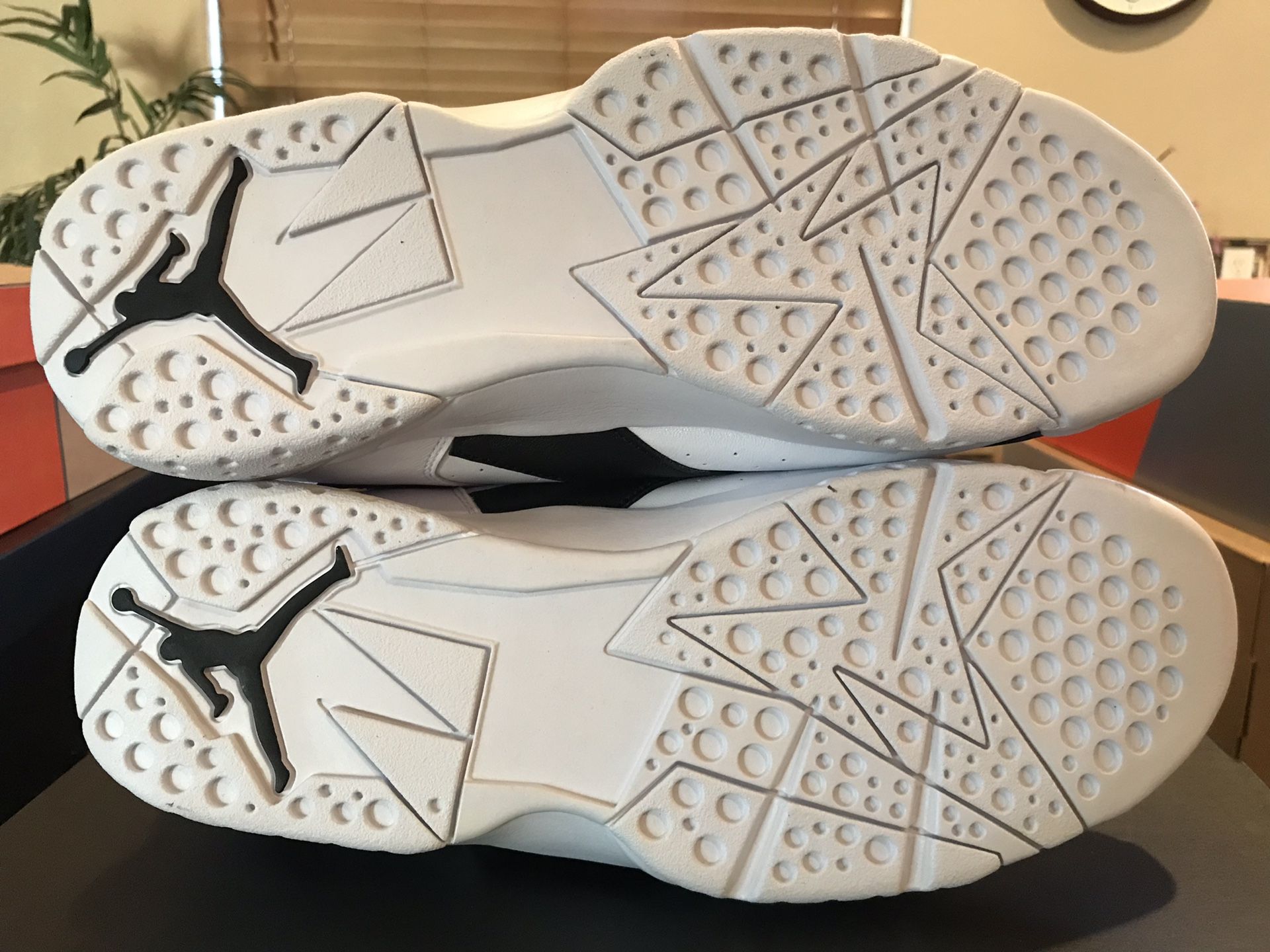 Nike Air Jordan retro 7 champagne men display picture 1