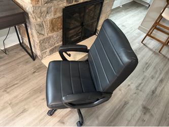 Desk chair
