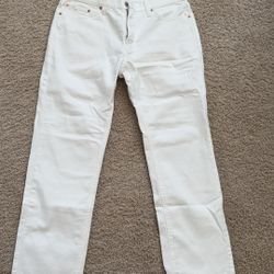 White Levi’s slim fit Jeans