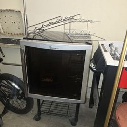Magic Chef Mini Fridge