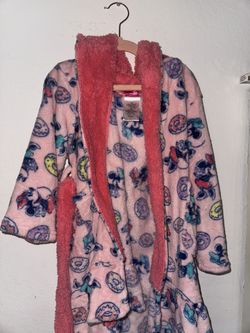Minnie Mouse Bathrobe