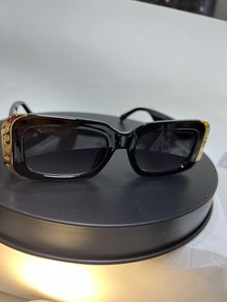Sunglass