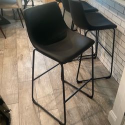 Pub Height Barstools