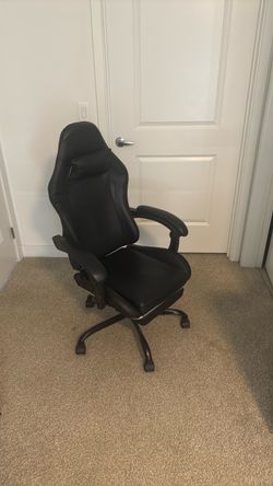 Black Racing Style Gaming Chair